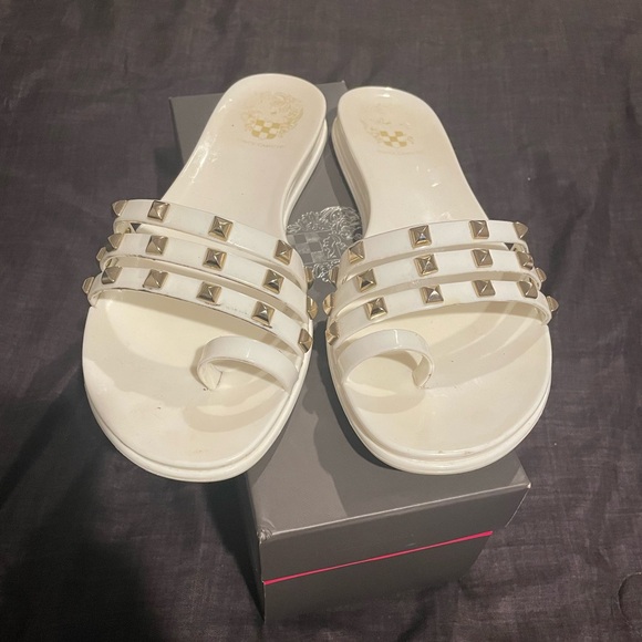 Vince Camuto sandals - Picture 1 of 5